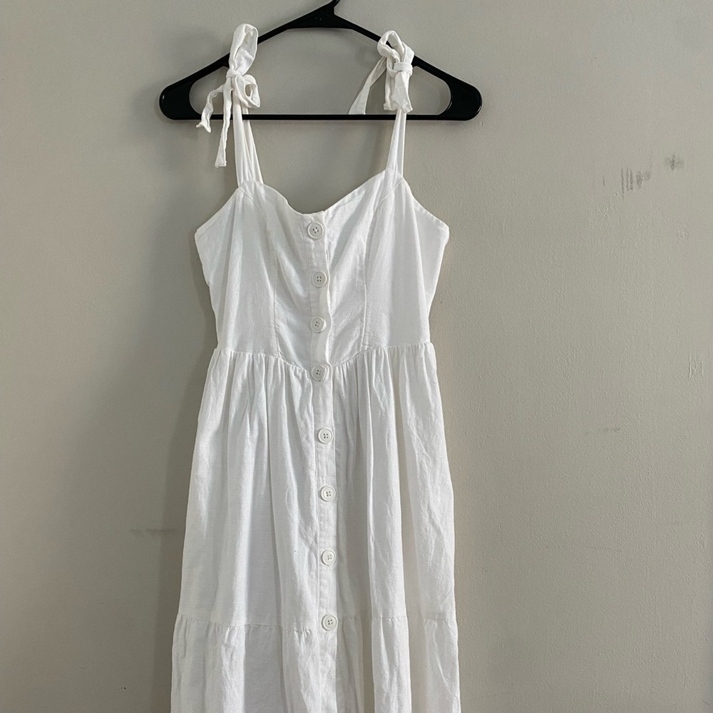 White Mididress